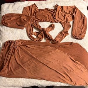 Two piece copper set pencil skirt with slit n wrap around torso top !